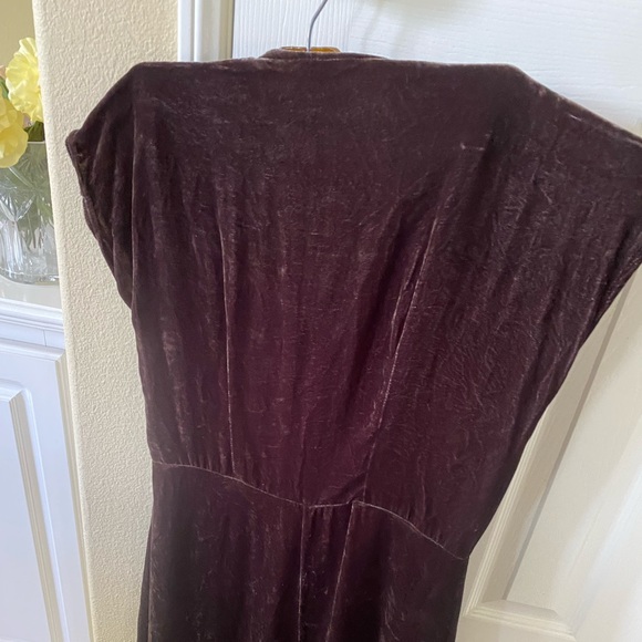 Silk Velvet Brown Dress 👗 - Picture 4 of 10